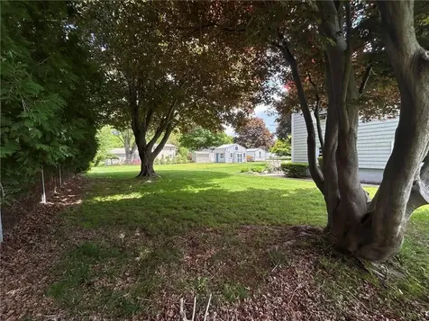 28 Eveready Avenue Bristol RI 02809