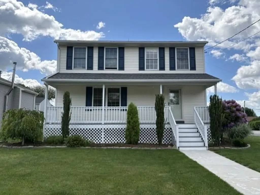 42 Chestnut Street Cumberland RI 02864