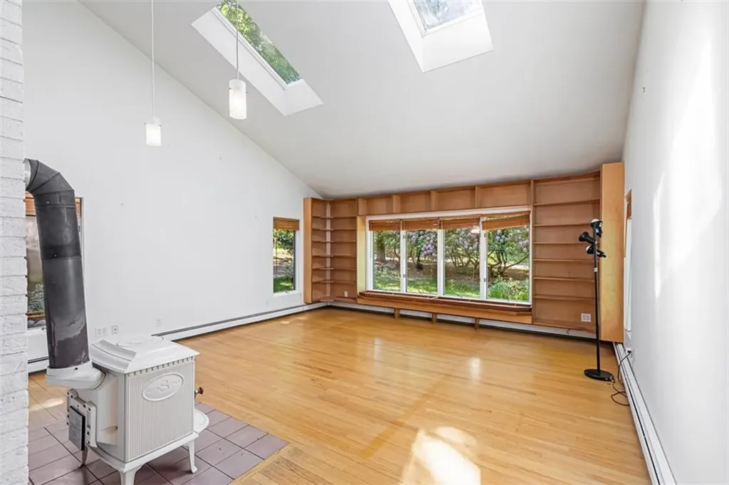 201 White Horn Drive South Kingstown RI 02881
