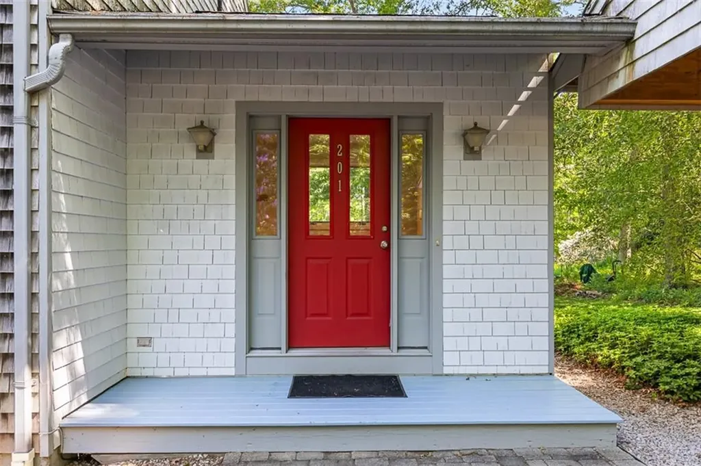 201 White Horn Drive South Kingstown RI 02881