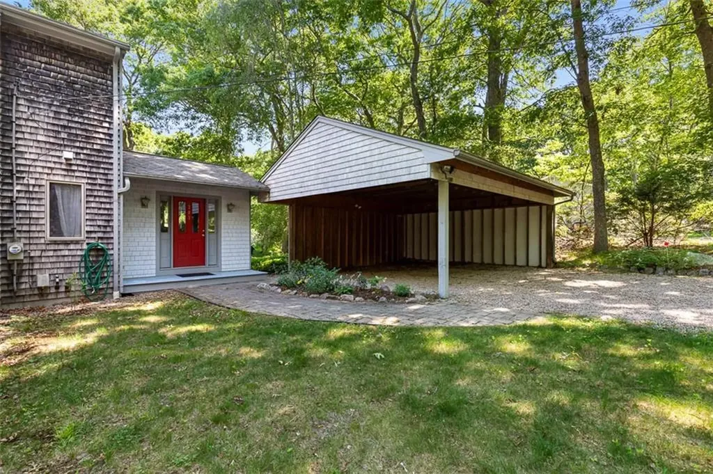 201 White Horn Drive South Kingstown RI 02881