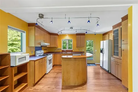 201 White Horn Drive South Kingstown RI 02881