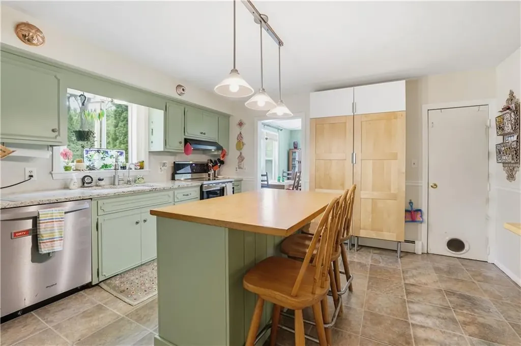39 West Wrentham Road Cumberland RI 02864