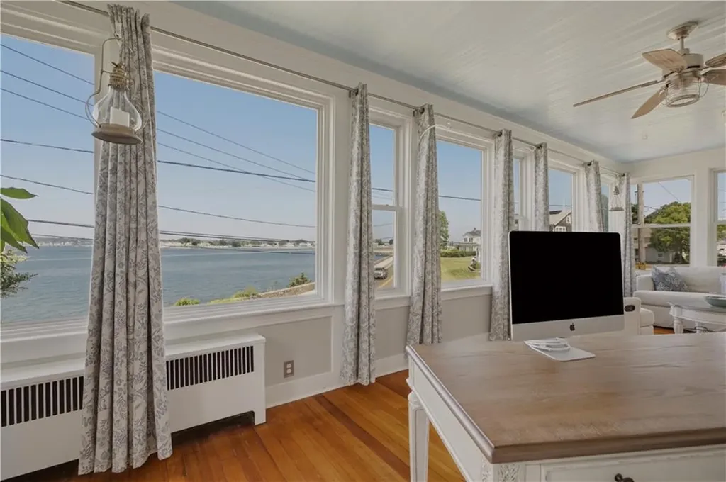 88 Hillside Avenue Tiverton RI 02878