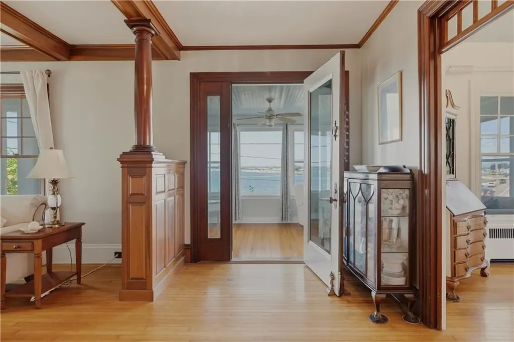 88 Hillside Avenue Tiverton RI 02878