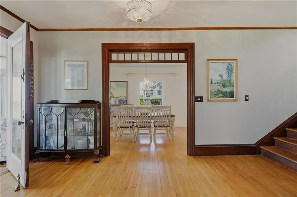 88 Hillside Avenue Tiverton RI 02878