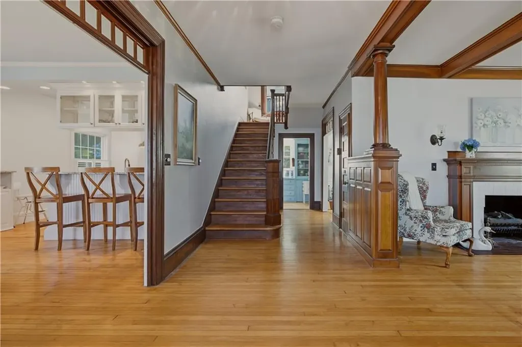 88 Hillside Avenue Tiverton RI 02878