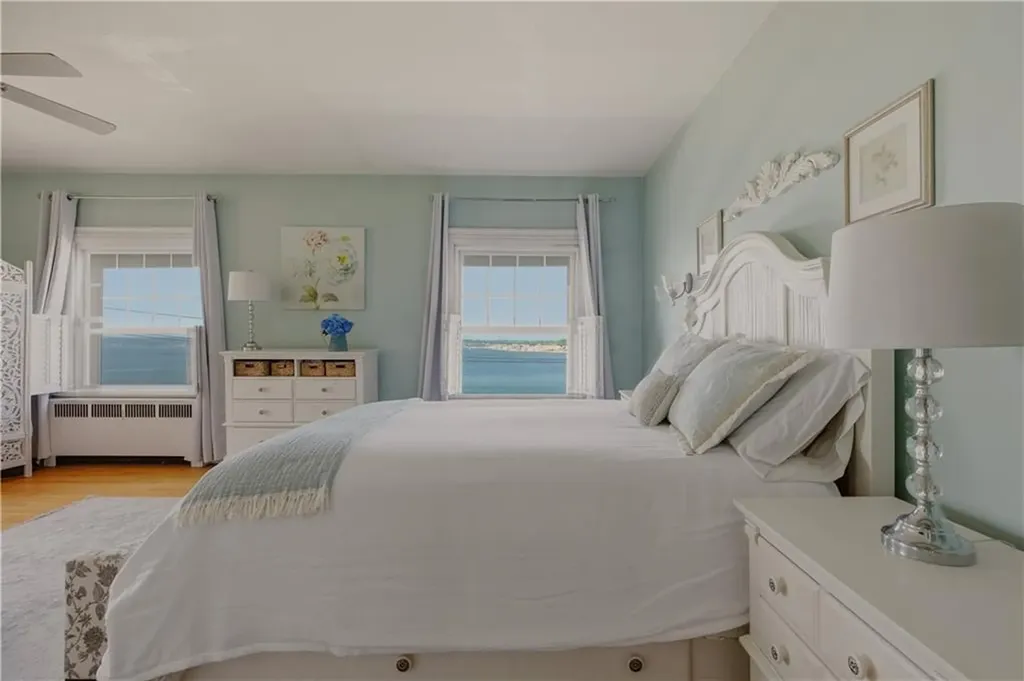 88 Hillside Avenue Tiverton RI 02878