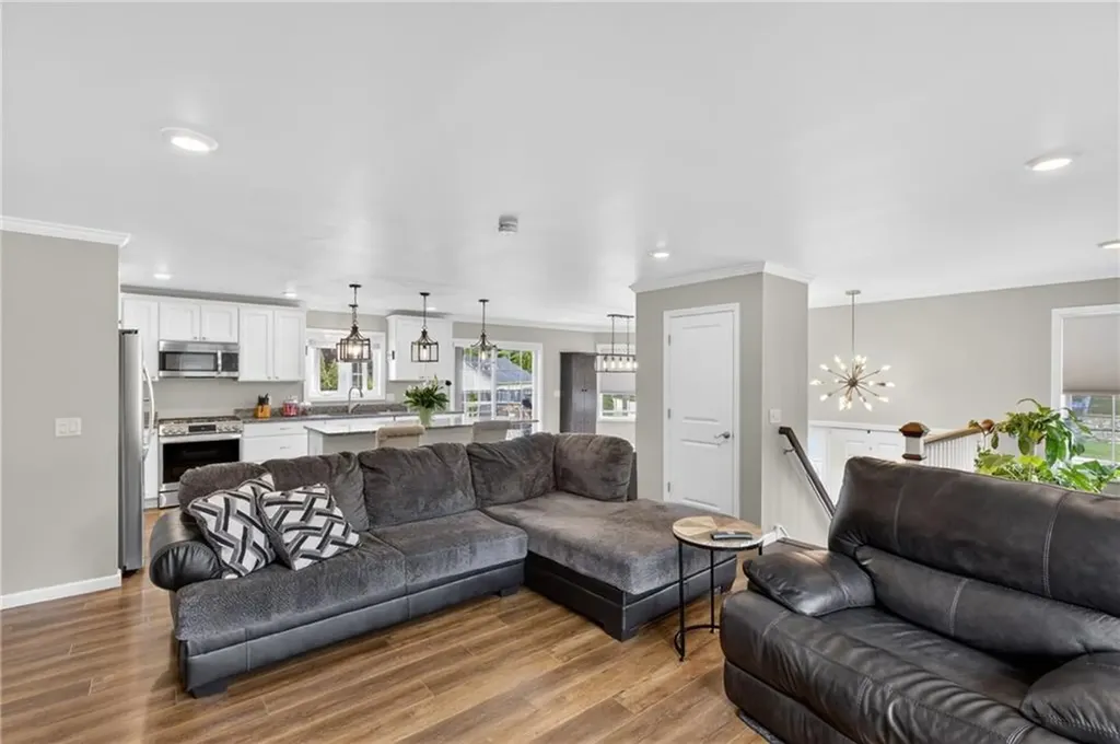 10 Corrine Drive Johnston RI 02919