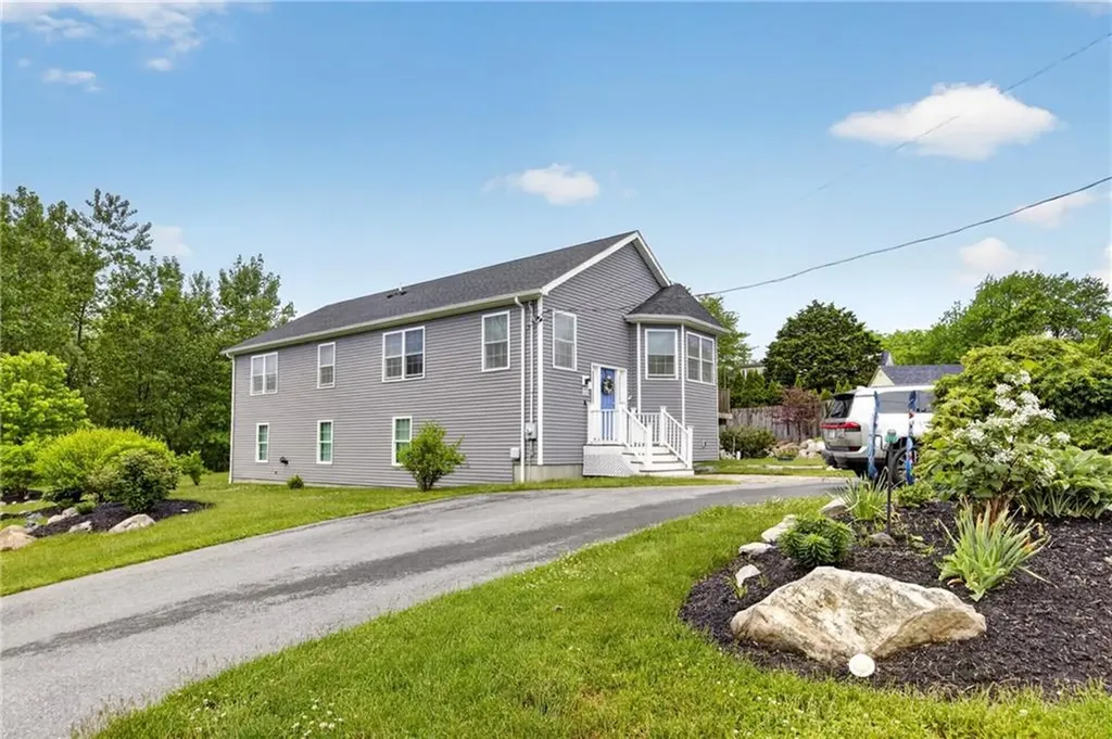 10 Corrine Drive Johnston RI 02919