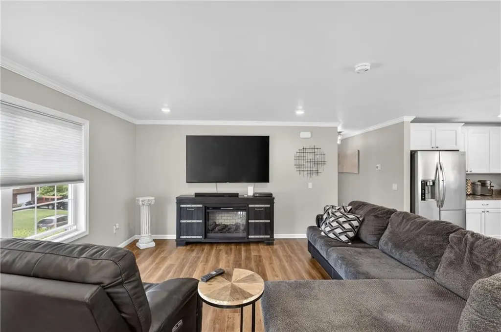 10 Corrine Drive Johnston RI 02919