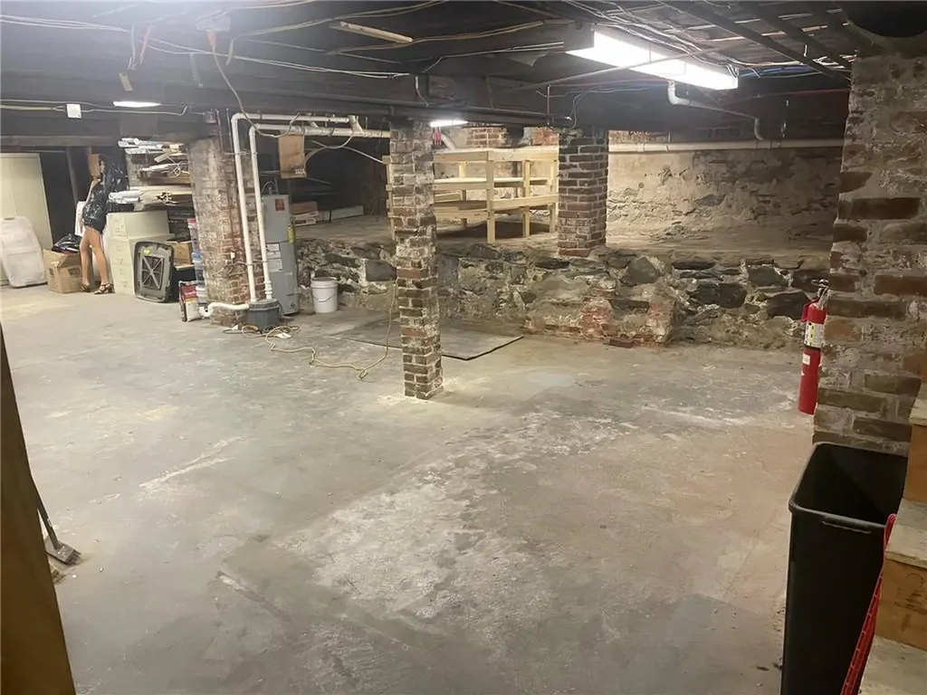 15 Peck Street Providence RI 02903