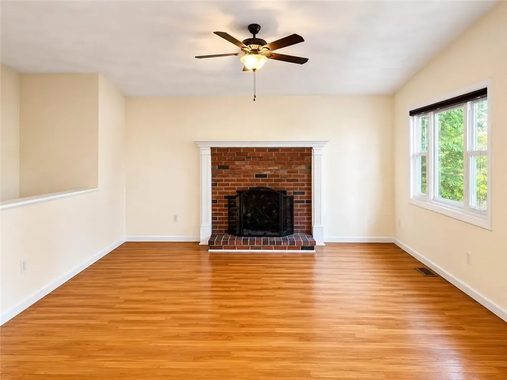 285 Saint Louis Avenue Woonsocket RI 02895