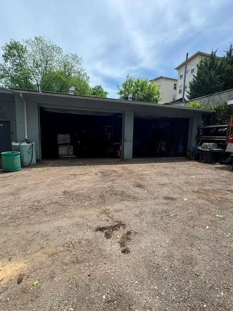 140 Northeast Street Woonsocket RI 02895
