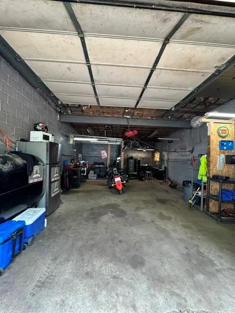 140 Northeast Street Woonsocket RI 02895