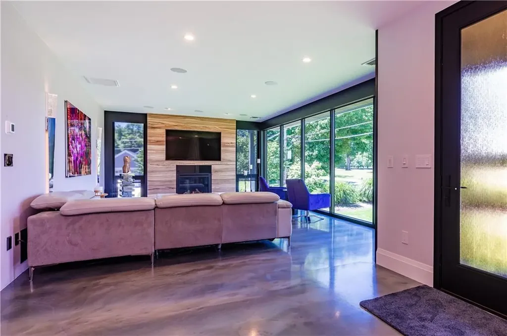 480 Ives Road Warwick RI 02818