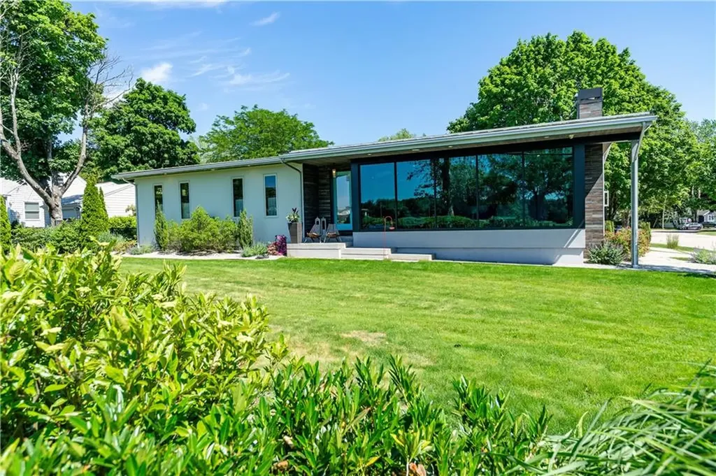 480 Ives Road Warwick RI 02818