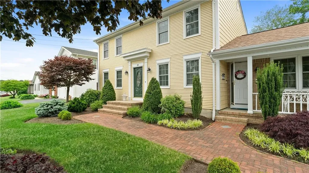 29 Carriage Way North Providence RI 02904