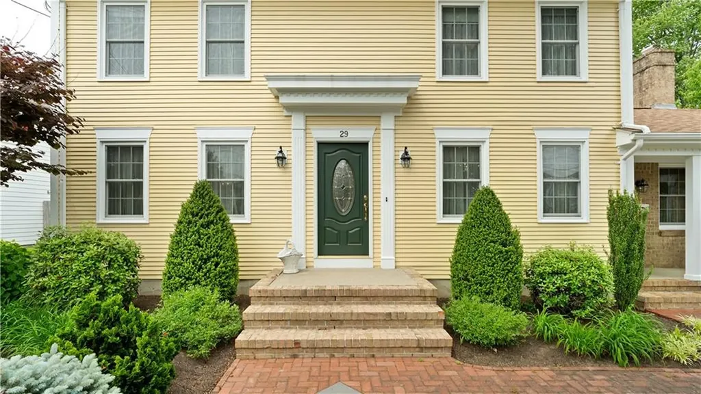 29 Carriage Way North Providence RI 02904