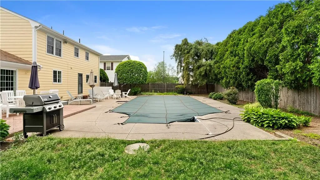 29 Carriage Way North Providence RI 02904