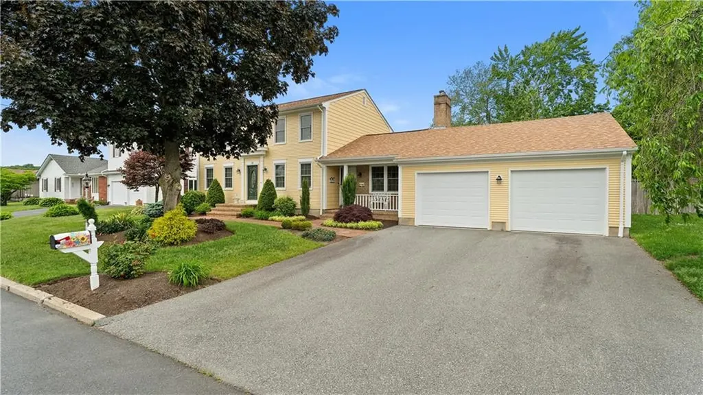 29 Carriage Way North Providence RI 02904