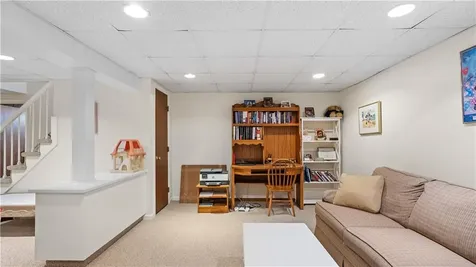 29 Carriage Way North Providence RI 02904