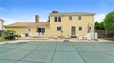 29 Carriage Way North Providence RI 02904