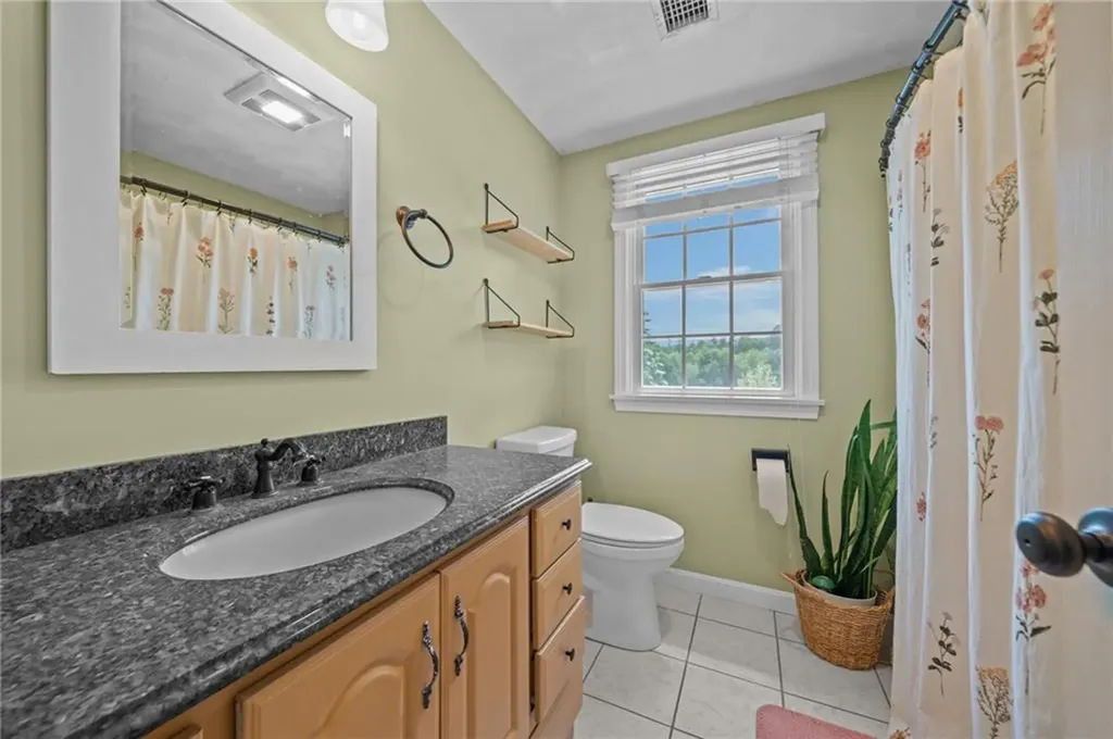 25 Cherry Lane Richmond RI 02832