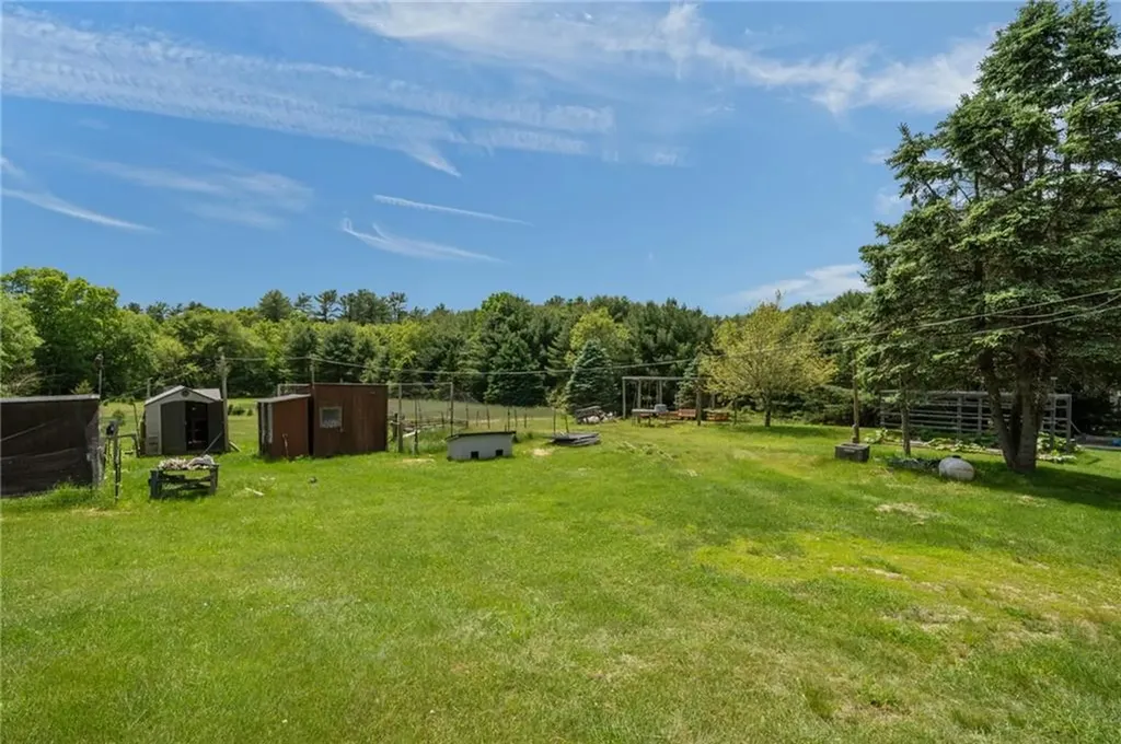 25 Cherry Lane Richmond RI 02832