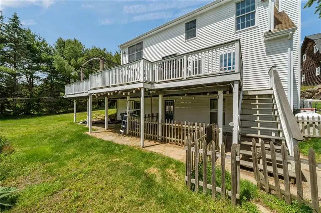 25 Cherry Lane Richmond RI 02832