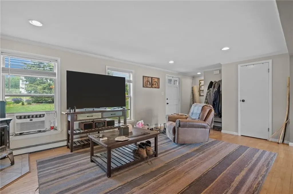 25 Cherry Lane Richmond RI 02832
