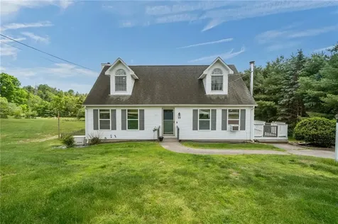 25 Cherry Lane Richmond RI 02832