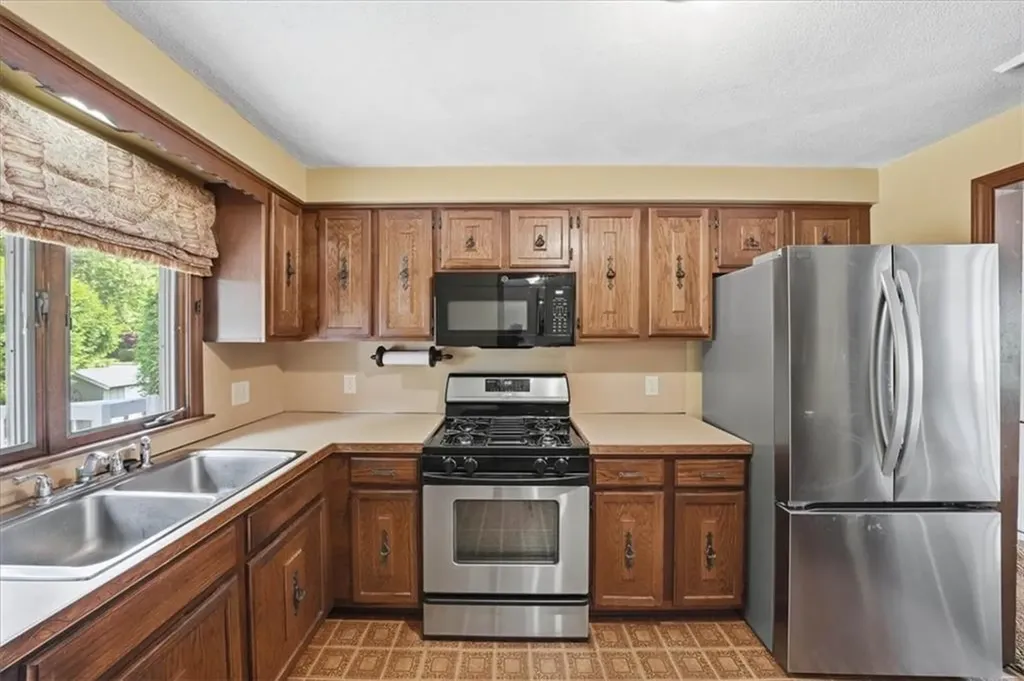 101 Manchester Farm Road North Providence RI 02904