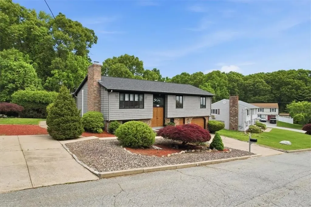 101 Manchester Farm Road North Providence RI 02904