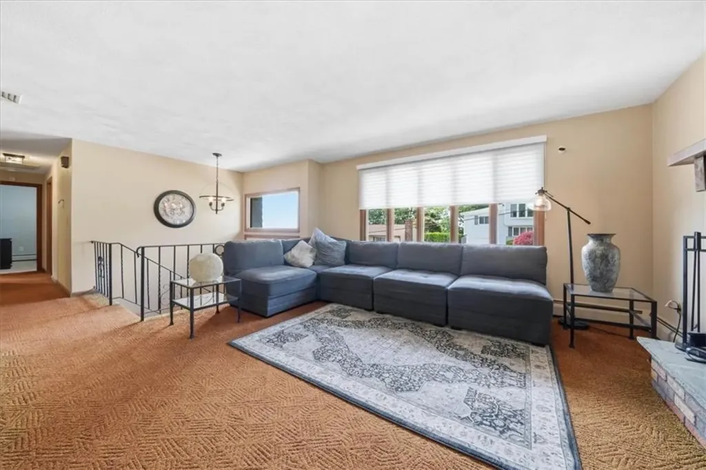 101 Manchester Farm Road North Providence RI 02904