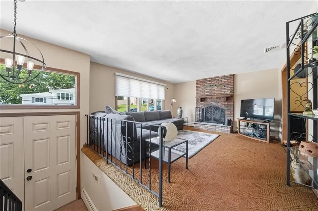 101 Manchester Farm Road North Providence RI 02904