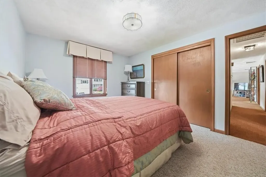 101 Manchester Farm Road North Providence RI 02904
