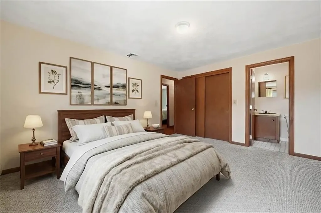 101 Manchester Farm Road North Providence RI 02904