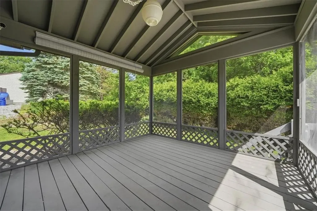 101 Manchester Farm Road North Providence RI 02904