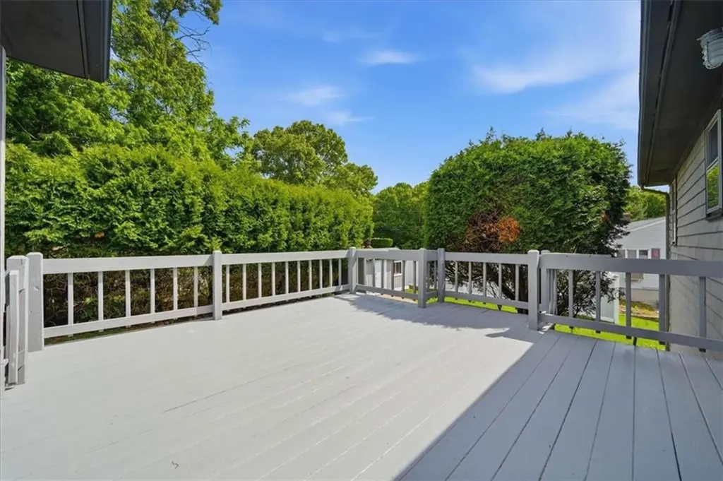 101 Manchester Farm Road North Providence RI 02904
