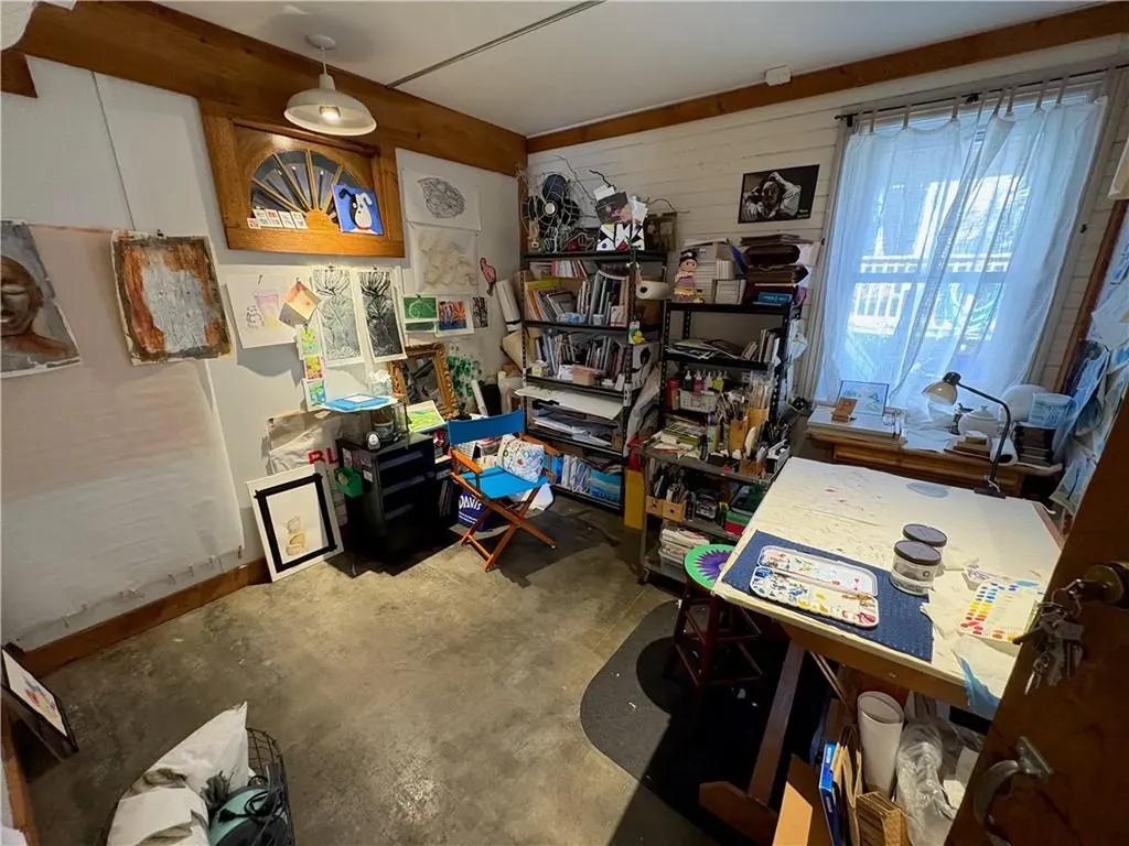 30 Bradford Street Bristol RI 02809
