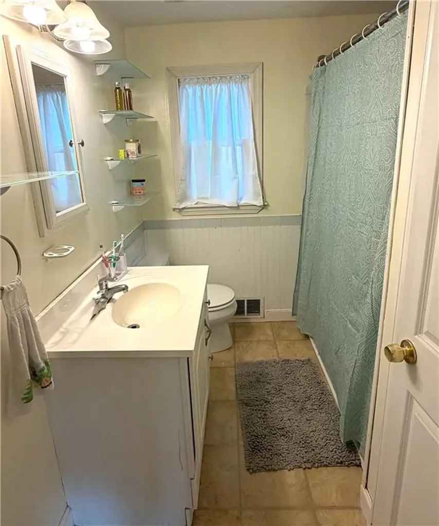 52 Duchess Road Cumberland RI 02864