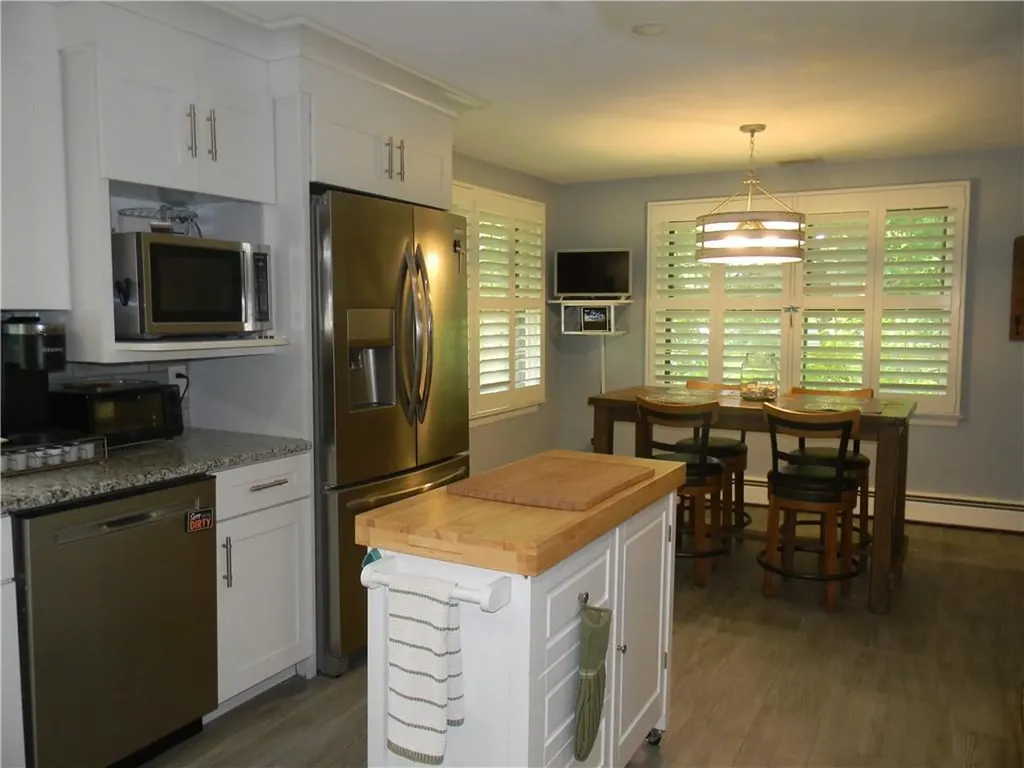 90 Quaker Drive West Warwick RI 02893