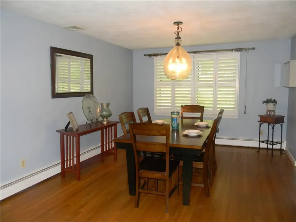 90 Quaker Drive West Warwick RI 02893