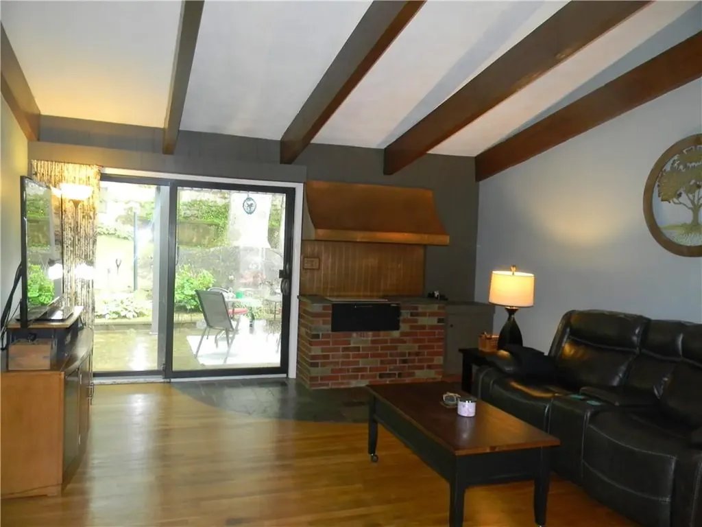 90 Quaker Drive West Warwick RI 02893