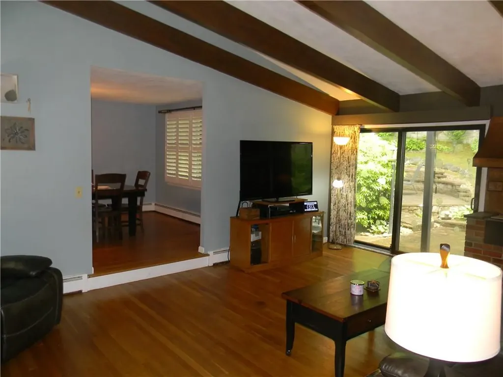 90 Quaker Drive West Warwick RI 02893