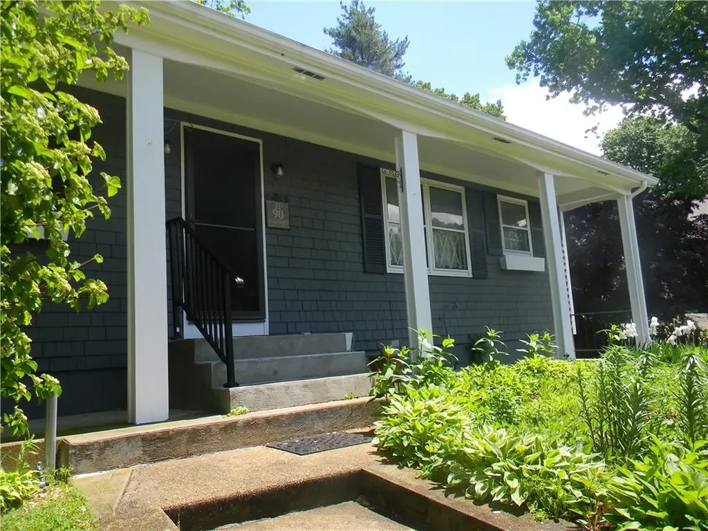 90 Quaker Drive West Warwick RI 02893
