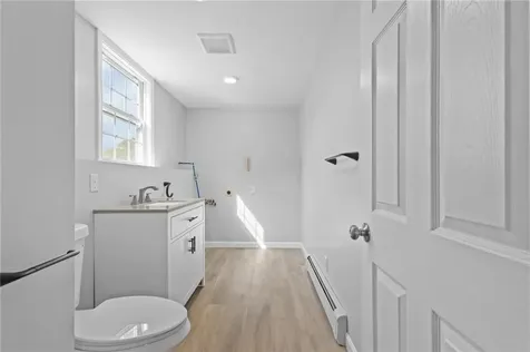 236 Dexter Street Portsmouth RI 02871