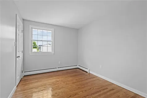 236 Dexter Street Portsmouth RI 02871