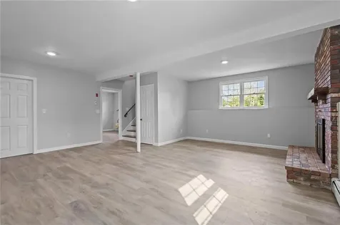 236 Dexter Street Portsmouth RI 02871